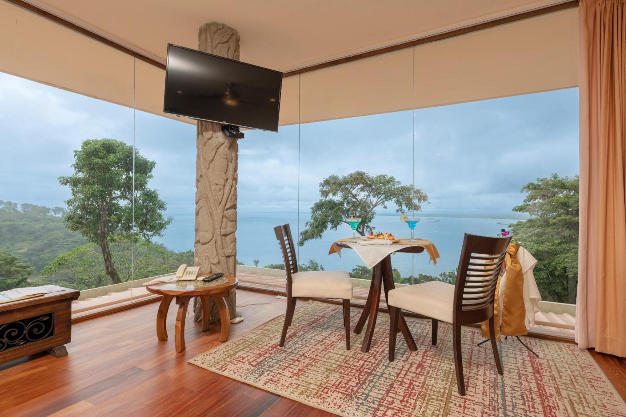 Issimo Suites (Adults Only) Manuel Antonio Exterior photo