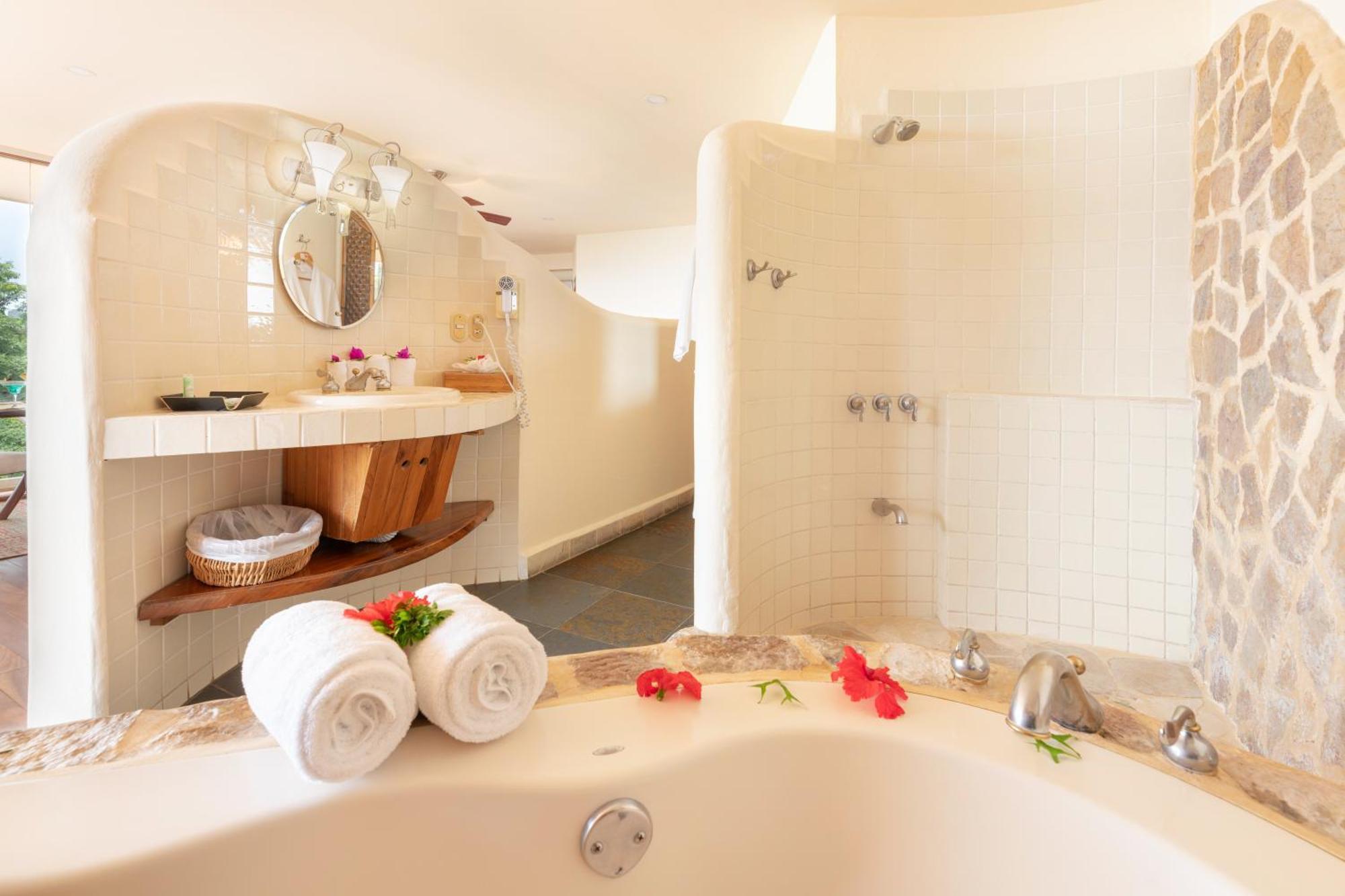 Issimo Suites (Adults Only) Manuel Antonio Exterior photo