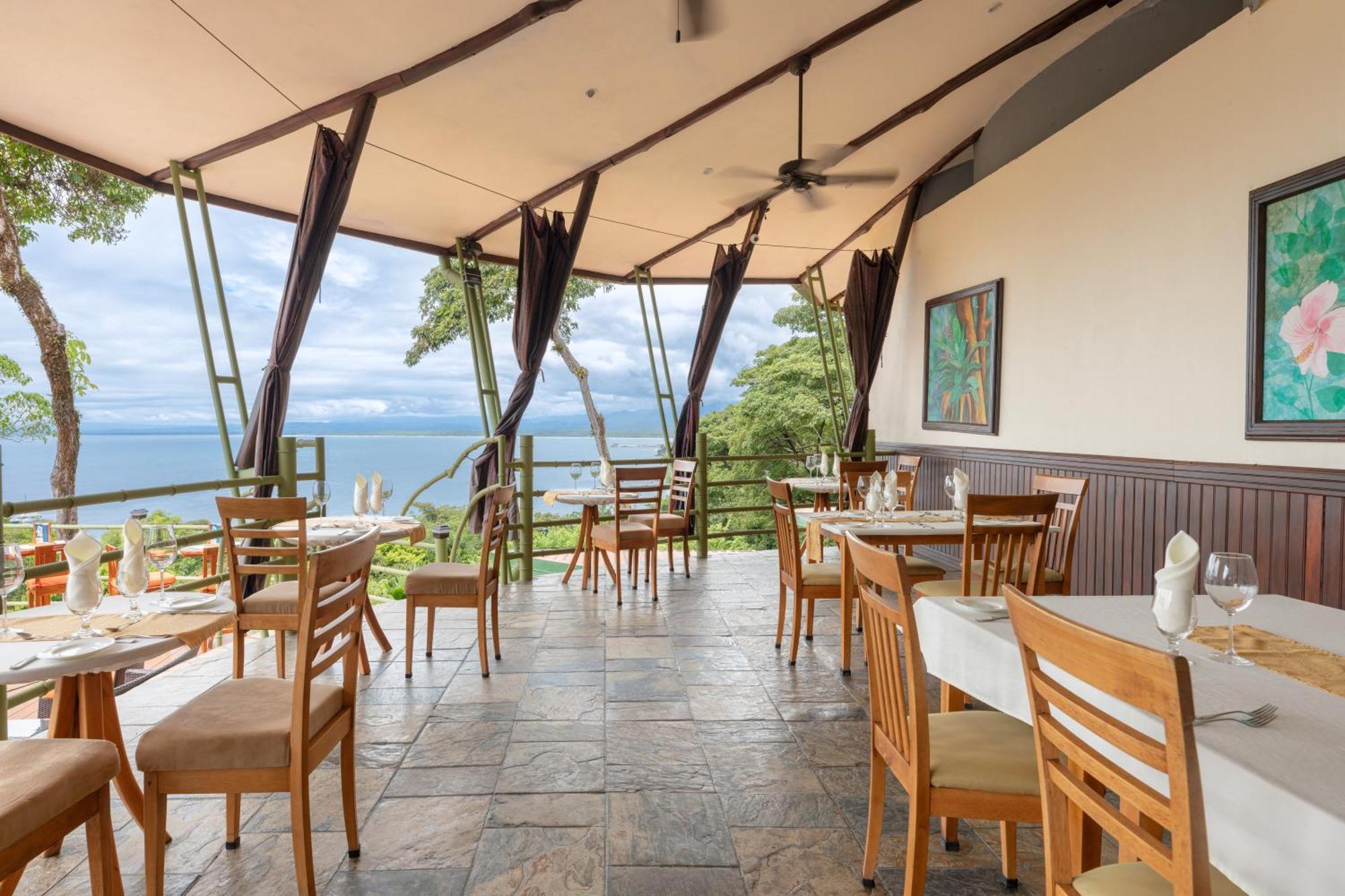 Issimo Suites (Adults Only) Manuel Antonio Exterior photo