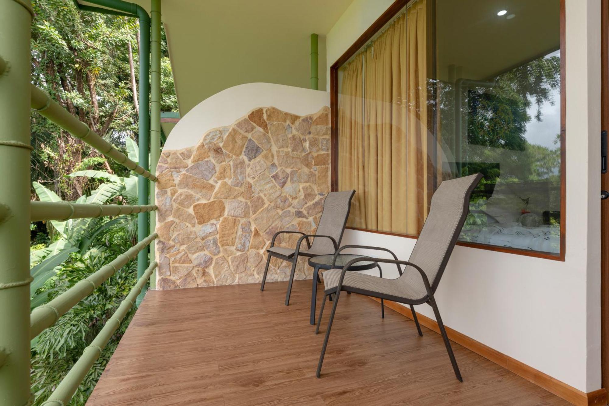 Issimo Suites (Adults Only) Manuel Antonio Exterior photo