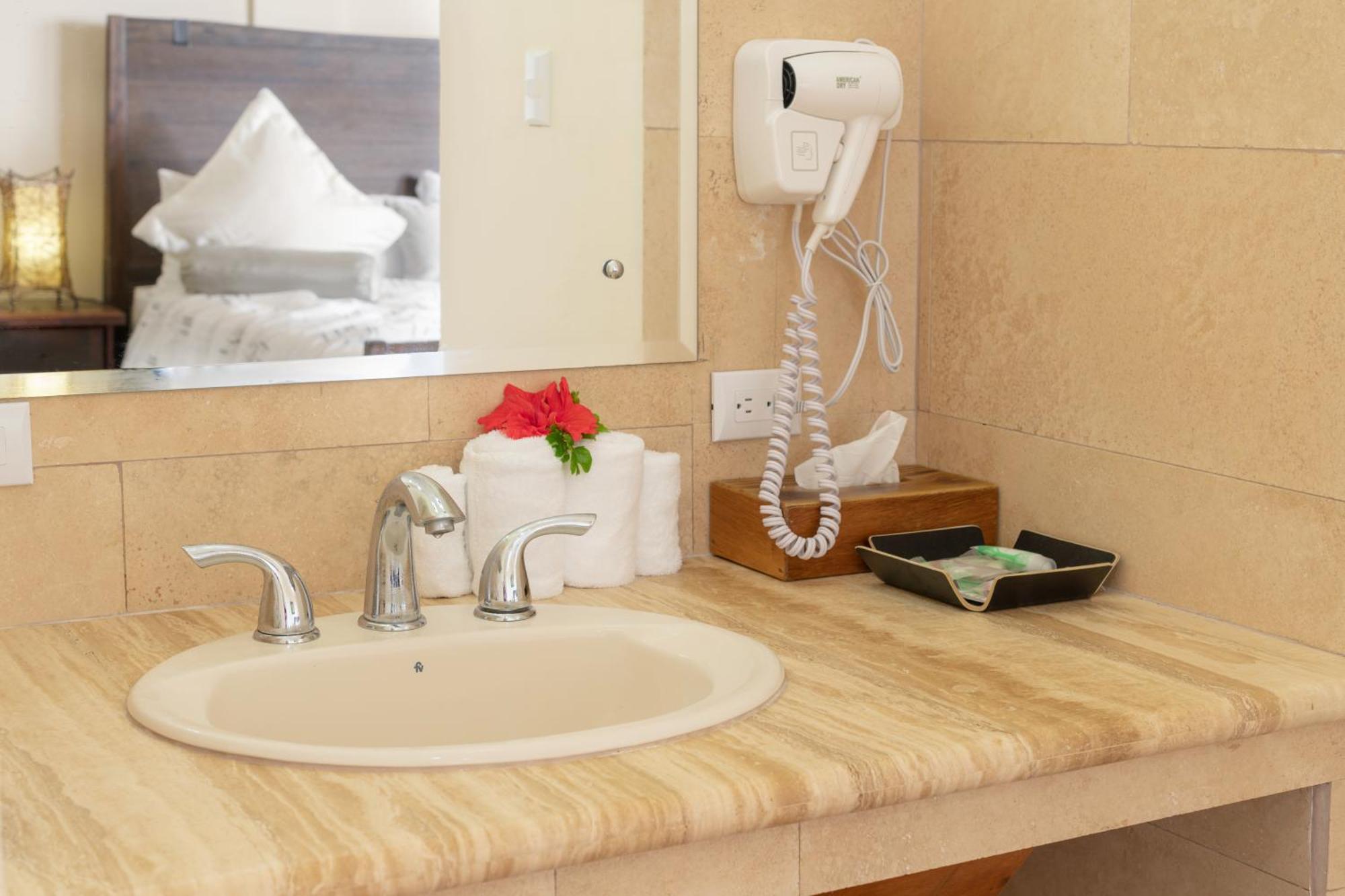 Issimo Suites (Adults Only) Manuel Antonio Exterior photo